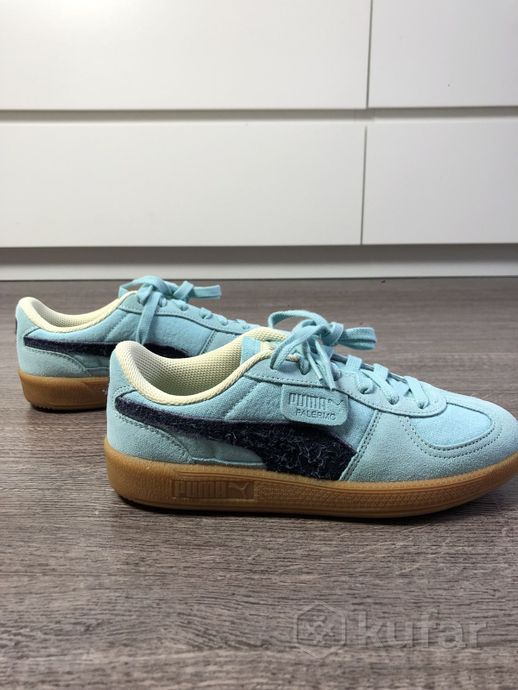 Кеды PUMA Palermo Weathered в три четверти: голубой верх Safe Lake, gum-подошва и логотип на боковине